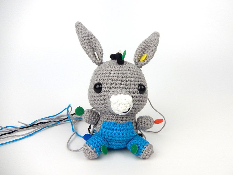 Patrón burrito amigurumi gratis