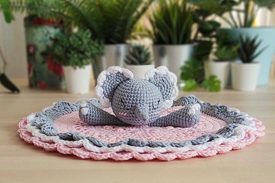 Patrón mantita elefante amigurumi